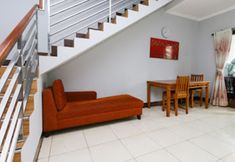 Lobby 6 Pondok Raphael Guesthouse