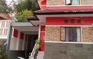 Exterior 5 OYO 3805 Ceria House Sultan Premier