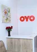 LOBBY OYO 90090 Roselyn Inn 2