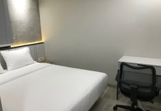 Bedroom 7 LeGreen Home Semanggi