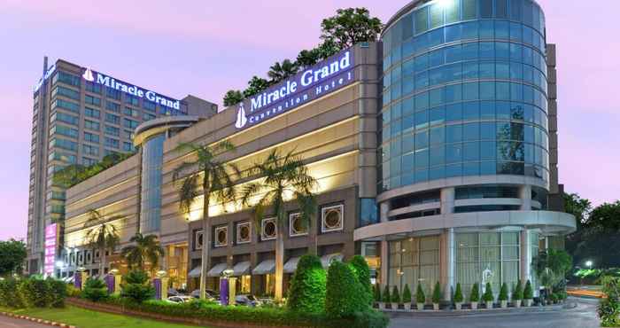 Bên ngoài Miracle Grand Convention Hotel - Buy Now Stay Later