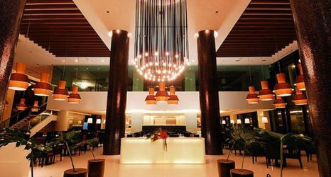 ロビー 2 The Zign Hotel - Buy Now Stay Later