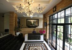 Lobby 6 Arotel BSD