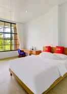 BEDROOM Capital O 3840 Java Hotel & Resto