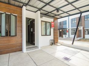 Bangunan 4 OYO 3824 Columbus Residence J1