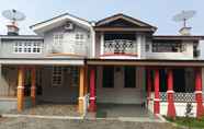 Exterior 4 OYO 3828 Villa Kota Bunga Blok Q