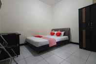 Kamar Tidur OYO 3829 Ratu Residence Syariah