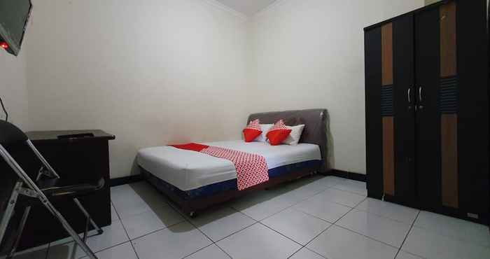 Kamar Tidur OYO 3829 Ratu Residence Syariah