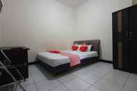 Bedroom OYO 3829 Ratu Residence Syariah