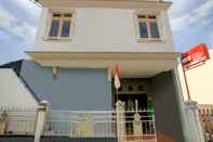 Exterior OYO 3286 Ramania Residence Syariah