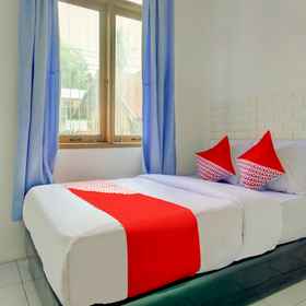 Bedroom 1 OYO 3286 Ramania Residence Syariah, Banjar Fried Chicken Hotels