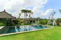 Hồ bơi Villa Alisha Pererenan Canggu