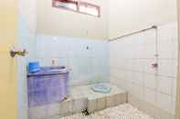 Toilet Kamar Nabhan Homestay	