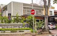 Bangunan 2 Hotel Sepuluh Buah Batu Bandung