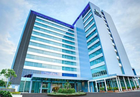 Exterior Holiday Inn Express JAKARTA INTERNATIONAL EXPO by IHG, an IHG Hotel