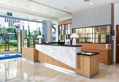 Lobby 3 Holiday Inn Express JAKARTA MATRAMAN by IHG, an IHG Hotel
