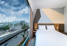 Bedroom 7 Holiday Inn Express JAKARTA MATRAMAN by IHG, an IHG Hotel