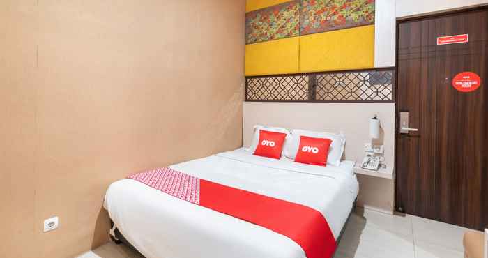 Bedroom OYO Flagship 3869 Metro House Sub