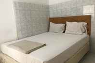 Kamar Tidur OYO 3875 Hotel Rolfelia