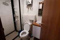 Toilet Kamar Apartemen Grand Kamala Lagoon by Bayu