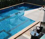 Swimming Pool 4 The Cosy Huay Kaew