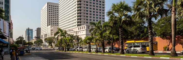 Lobby Sule Shangri La Yangon