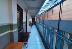 Lobi 5 OYO 3895 D'Luck Guesthouse