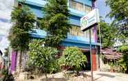 Bên ngoài 4 Super OYO 3903 Sweethome Syariah Guesthouse