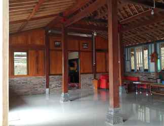 Lobi 2 Arjuna Homestay	