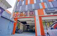 Exterior 2 Super OYO 3905 Graha 100 Guest House Syariah