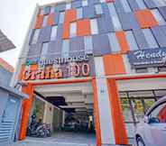 Exterior 2 Super OYO 3905 Graha 100 Guest House Syariah