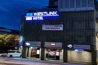 Exterior Westlink Hotel
