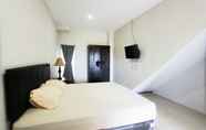 Bedroom 5 Mutiara Bed & Breakfast