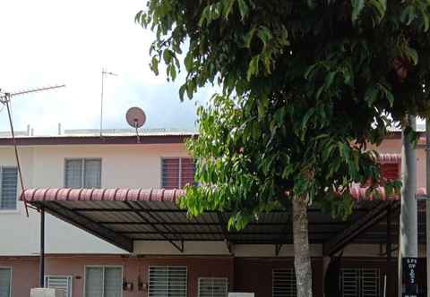 Exterior Kak Chik Muslim Homestay