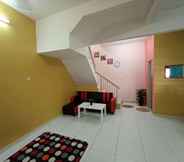 Bedroom 5 Kak Chik Muslim Homestay