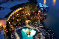 Swimming Pool Shangri-La Hotel, Bangkok