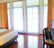 Bedroom 3 Danau Toba International Cottage Brastagi