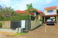 ภายนอกอาคาร Poetri Guest House Near Kebun Raya Bogor