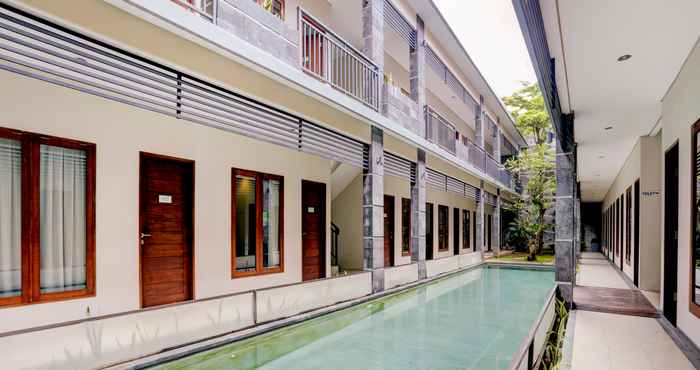 Kolam Renang Collection O 3885 Kara Residence