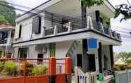 Exterior 3 OYO 3919 Karmila Syariah Guest House