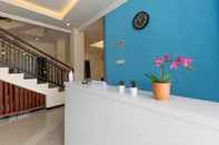 Lobby SUPER OYO Capital O 3930 Griya Loka Syariah