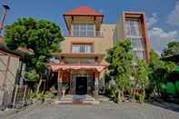 Exterior CAPITAL O 3933 Hotel Grand Anugrah