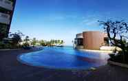 Swimming Pool 5 Apartmen Borneo Bay 16FB Balikpapan