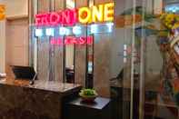 Sảnh chờ Front One Budget Hotel Bekasi