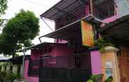 Exterior 2 OYO 3444 Fidiyah Inn Syariah