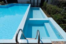 Hồ bơi Primrose Place