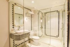 객실 내 욕실 Golden Legend Boutique Hotel