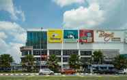 ภายนอกอาคาร 5 SUPER OYO 90729 New Bangi Gateway Hotel