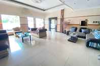 Lobby Lilianto Hotel Polewali Mitra RedDoorz