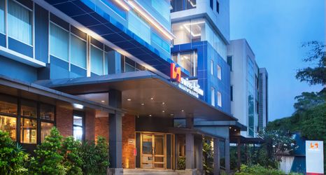 Exterior 2 Swiss-Belinn Wahid Hasyim